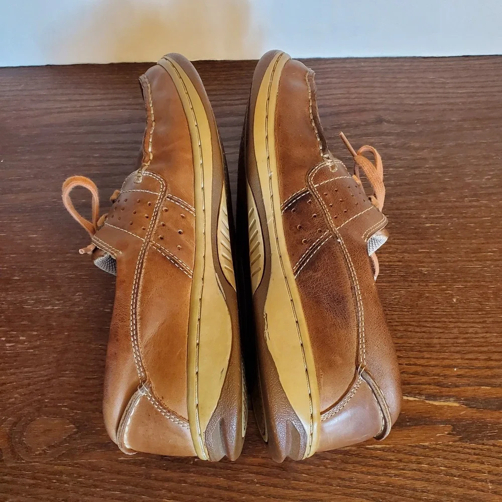 Margaritaville 'DREAMIN' Leather Mens Size 8 Anchor Tan Boat Shoes 2-Eye Loafers